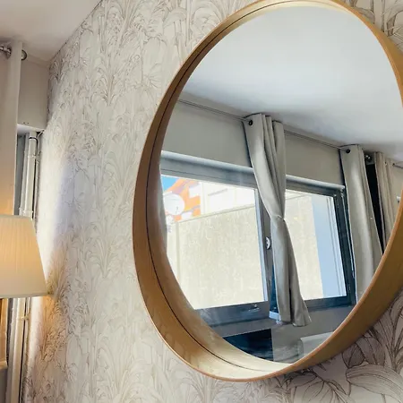 Calme Plein Centre 50m Apartamento *