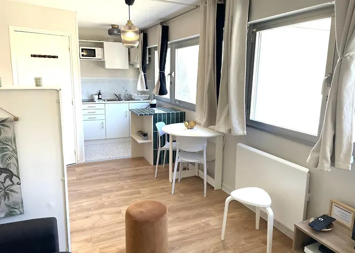 アパート Calme Plein Centre 50m