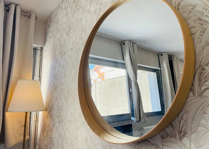 Calme Plein Centre 50m アパート *