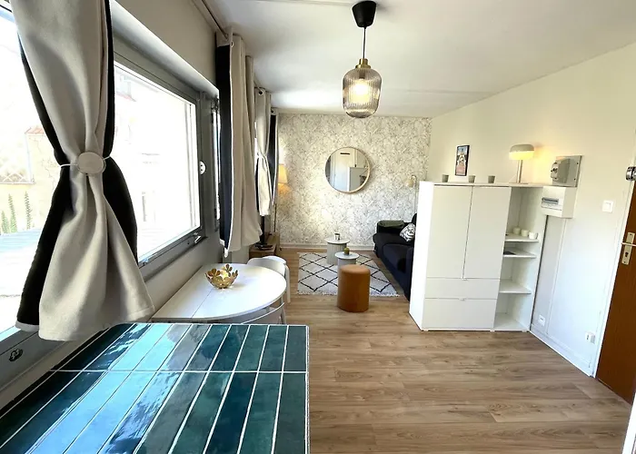 Calme Plein Centre 50m